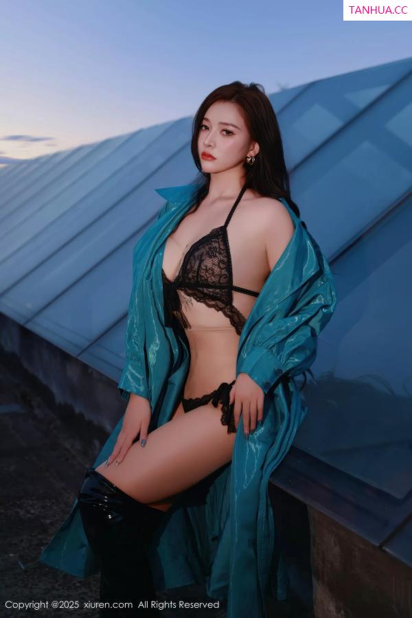 小娜比  [XiuRen]高清写真图 2025.09.17 No.10776 娜比 蕾丝情趣内衣第31张图片